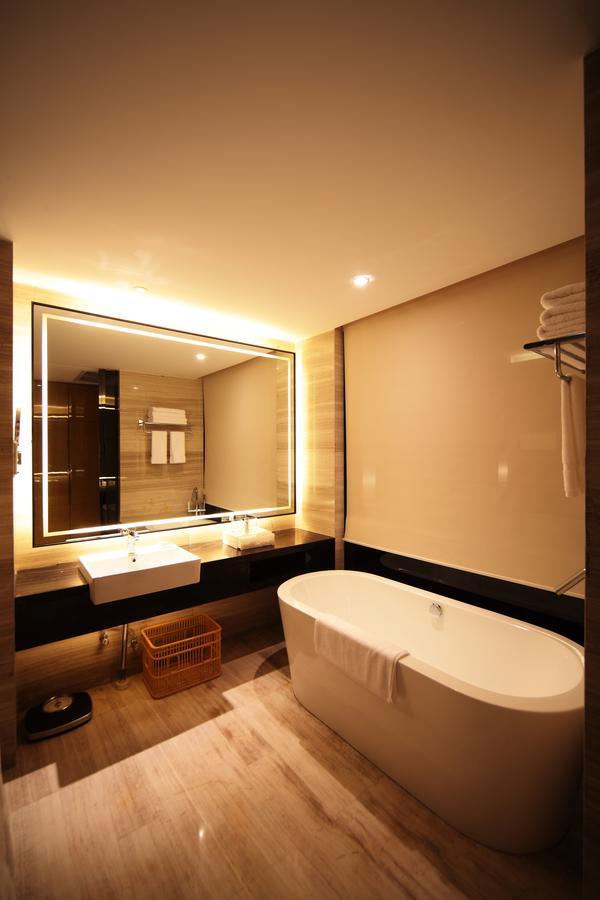 Shenglong Jianguo Hotel Haiyang Haiyang  Exterior foto